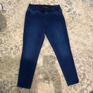 Dark, skinny pull on jegging